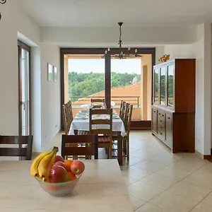 https://apartment-oliva-yourcroatiaholiday.in-istria.net